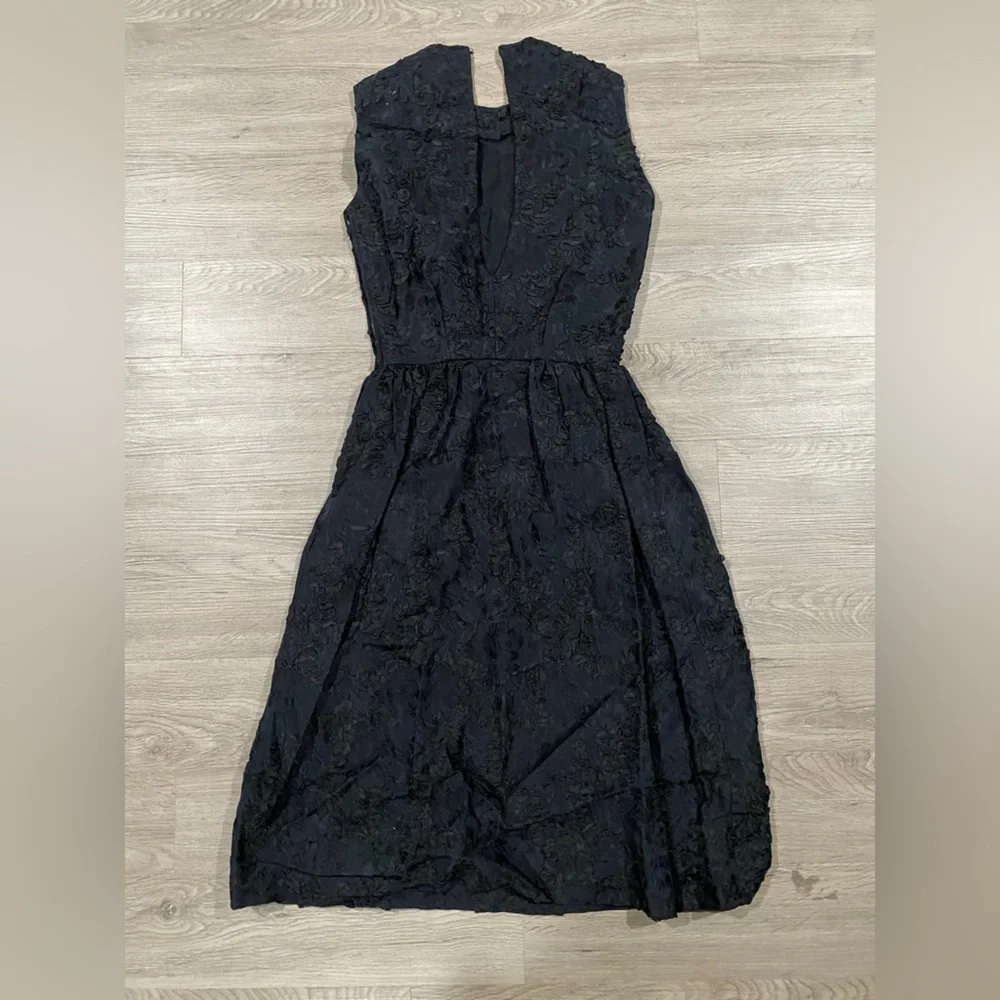 Nina Ricci Vintage Thalhimers Elegant Black‎ Sleeveless Dress Floral